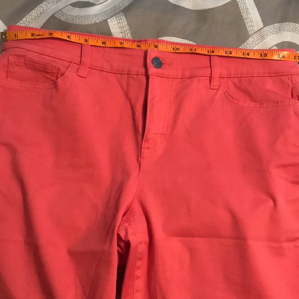 Chap Capris - Picture 2 of 8